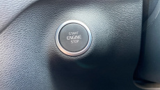 Volvo Xc40 2.0 B4P Plus Dark 5dr AWD Auto Petrol Estate